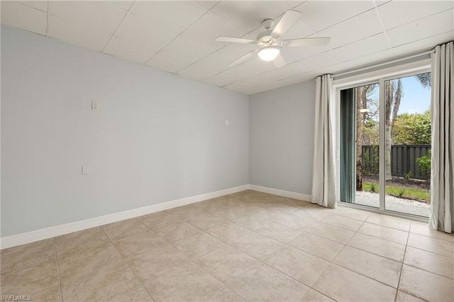 109 Barefoot CIR 22, Bonita Springs, FL 34134
