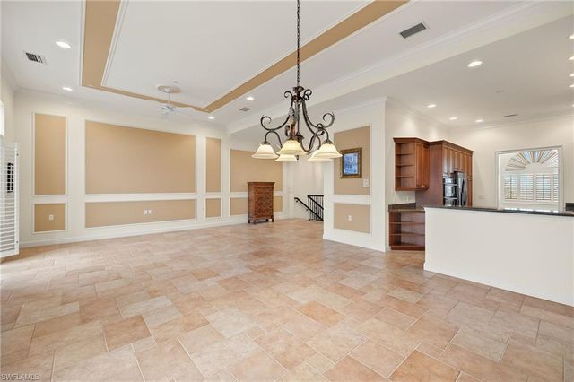 109 Barefoot CIR 22, Bonita Springs, FL 34134