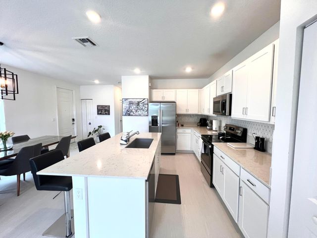 5409 Flannigan Way, Lake Worth, FL 33463