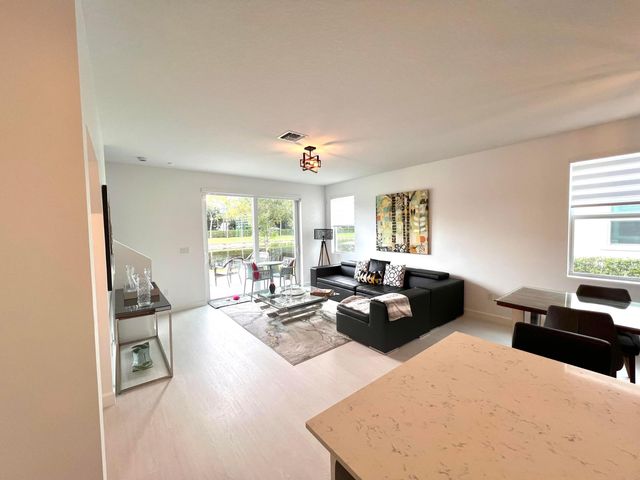 5409 Flannigan Way, Lake Worth, FL 33463