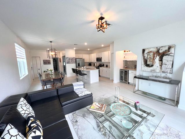 5409 Flannigan Way, Lake Worth, FL 33463