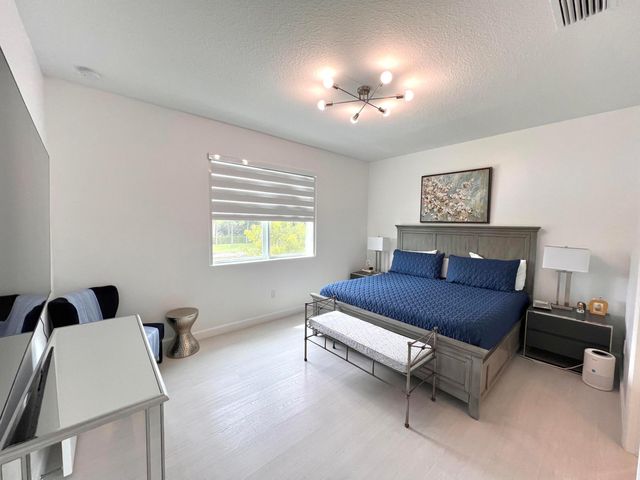 5409 Flannigan Way, Lake Worth, FL 33463