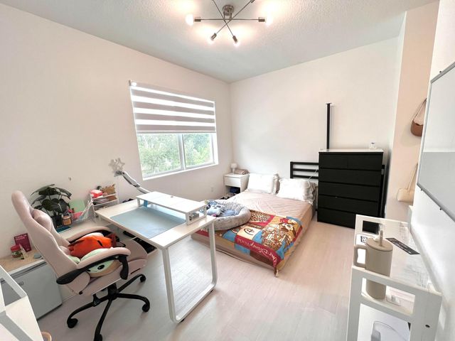 5409 Flannigan Way, Lake Worth, FL 33463