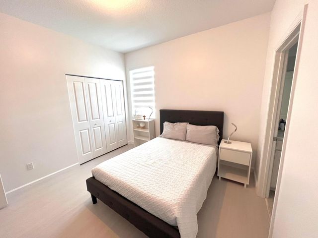 5409 Flannigan Way, Lake Worth, FL 33463