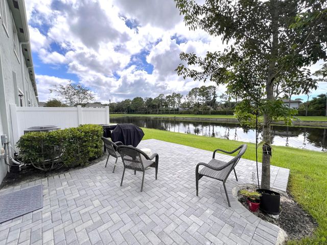 5409 Flannigan Way, Lake Worth, FL 33463