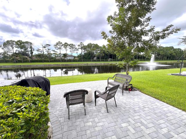 5409 Flannigan Way, Lake Worth, FL 33463