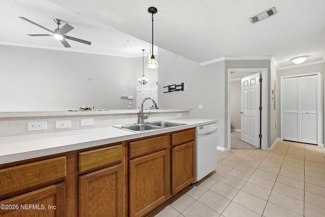 7920 MERRILL Road 411, Jacksonville, FL 32277