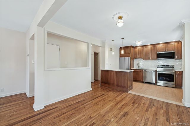 150-26 16 Road A, Whitestone, NY 11357