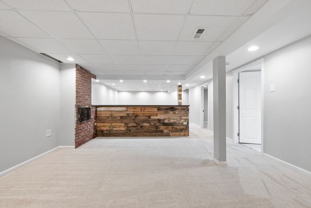 8818 Fairway Drive, Orland Park, IL 60462