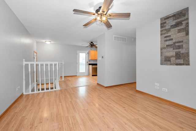 8818 Fairway Drive, Orland Park, IL 60462