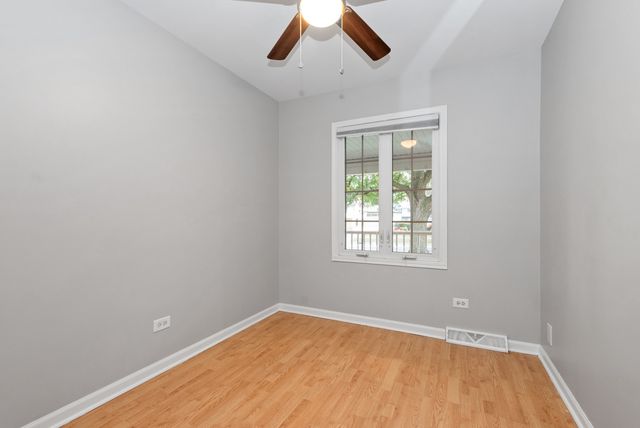 8818 Fairway Drive, Orland Park, IL 60462