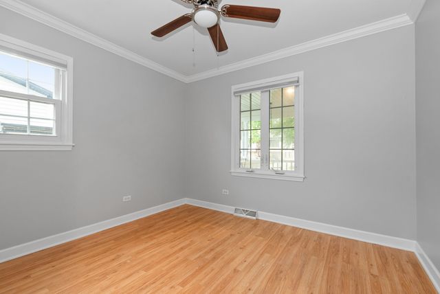 8818 Fairway Drive, Orland Park, IL 60462