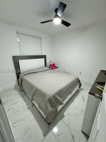 14951 SW 82nd Ln 17-305, Miami, FL 33193