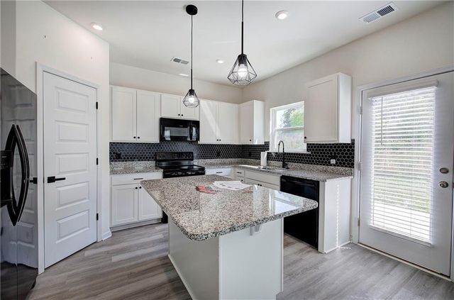 10 Eagle Drive NW, Rome, GA 30165