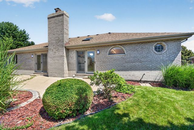 2377 Rock Canyon, New Lenox, IL 60451