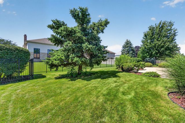 2377 Rock Canyon, New Lenox, IL 60451