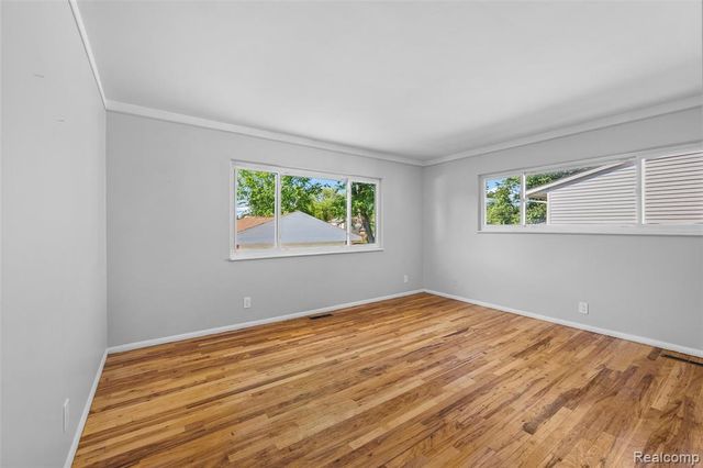 2268 Serra Drive, Sterling Heights, MI 48310