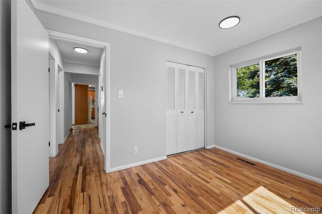 2268 Serra Drive, Sterling Heights, MI 48310