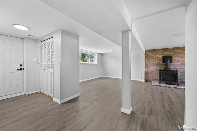 2268 Serra Drive, Sterling Heights, MI 48310