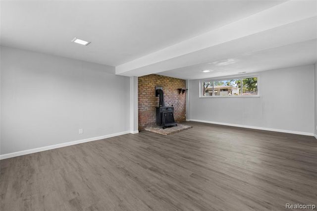 2268 Serra Drive, Sterling Heights, MI 48310