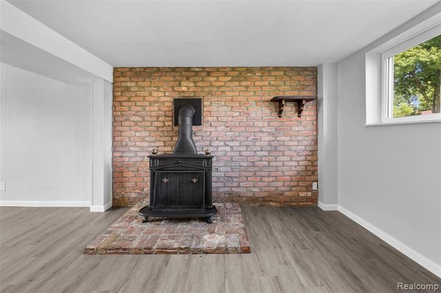 2268 Serra Drive, Sterling Heights, MI 48310