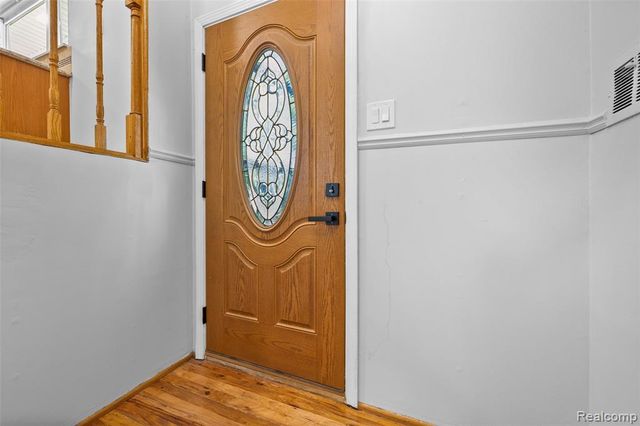 2268 Serra Drive, Sterling Heights, MI 48310