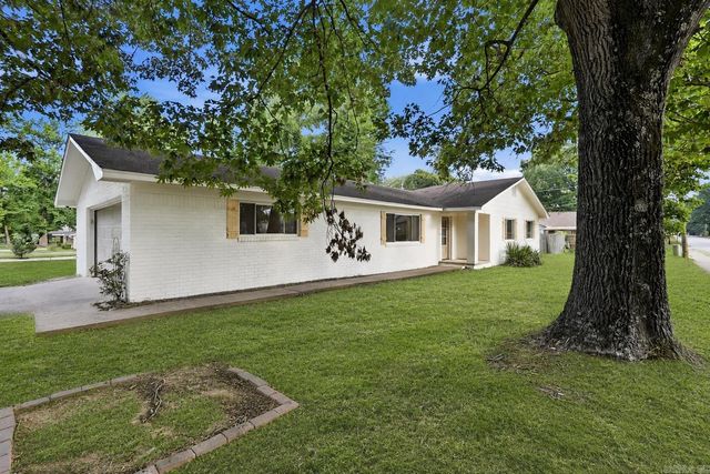 699 Lantrip Road, Sherwood, AR 72120