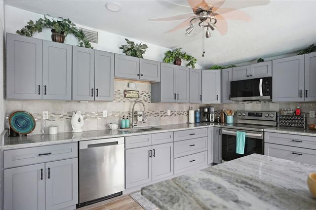 6907 CLARK STREET, Hudson, FL 34667