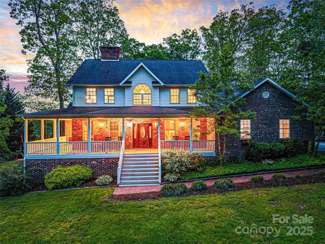 48 Sherry Lane, Leicester, NC 28748