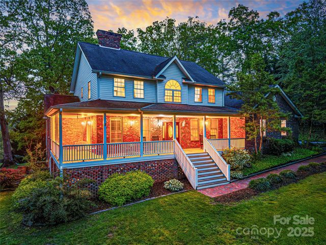 48 Sherry Lane, Leicester, NC 28748