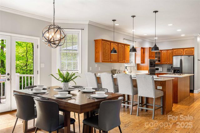 48 Sherry Lane, Leicester, NC 28748