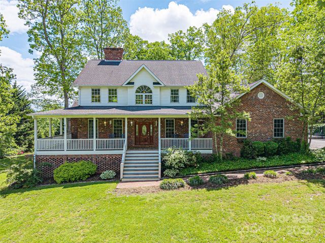 48 Sherry Lane, Leicester, NC 28748