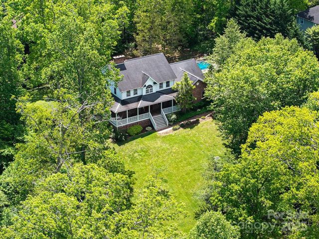 48 Sherry Lane, Leicester, NC 28748