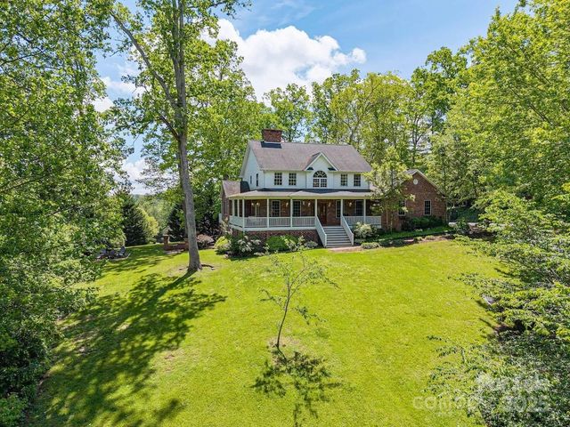 48 Sherry Lane, Leicester, NC 28748