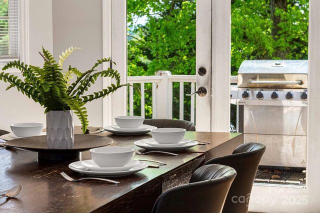 48 Sherry Lane, Leicester, NC 28748