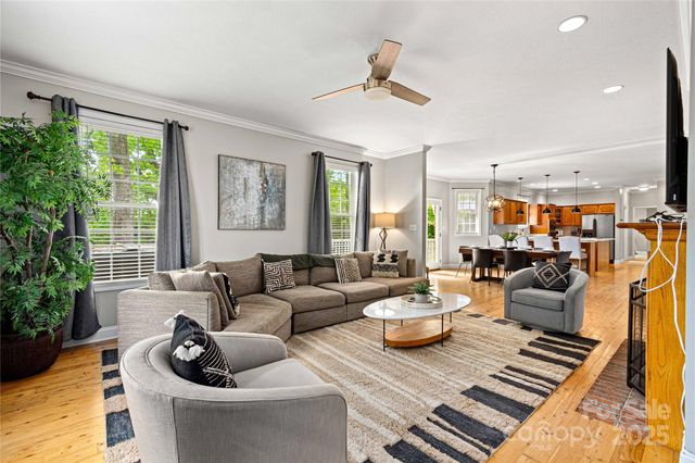 48 Sherry Lane, Leicester, NC 28748