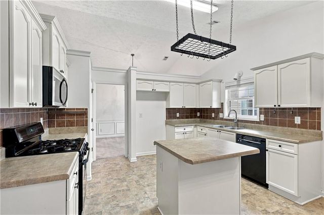 1490 Jami Hollow Way, Lawrenceville, GA 30043