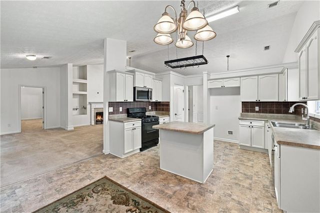 1490 Jami Hollow Way, Lawrenceville, GA 30043