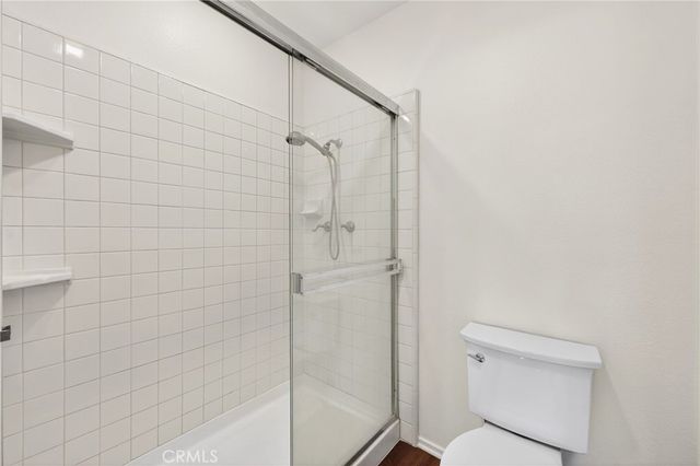 18360 Collins Street E, Tarzana, CA 91356