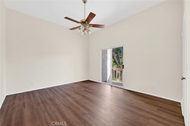 18360 Collins Street E, Tarzana, CA 91356