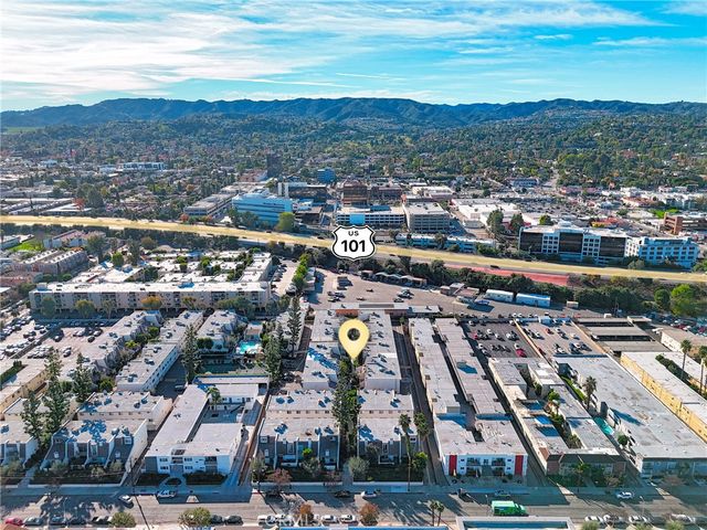 18360 Collins Street E, Tarzana, CA 91356