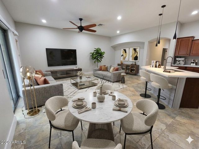 2926 E HARTFORD Avenue, Phoenix, AZ 85032