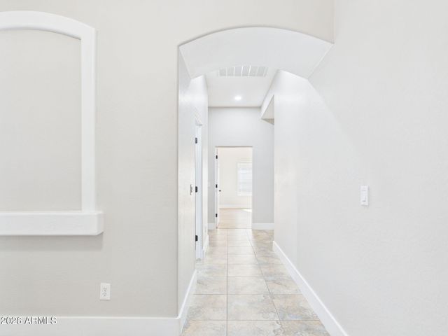 2926 E HARTFORD Avenue, Phoenix, AZ 85032