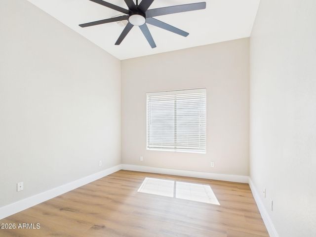 2926 E HARTFORD Avenue, Phoenix, AZ 85032