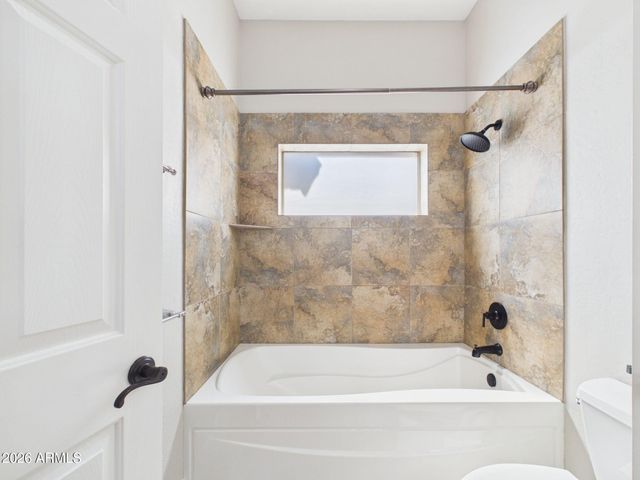 2926 E HARTFORD Avenue, Phoenix, AZ 85032