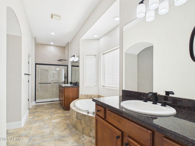 2926 E HARTFORD Avenue, Phoenix, AZ 85032