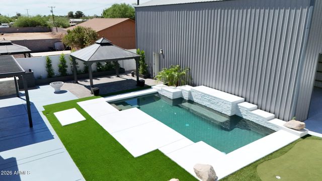 2926 E HARTFORD Avenue, Phoenix, AZ 85032