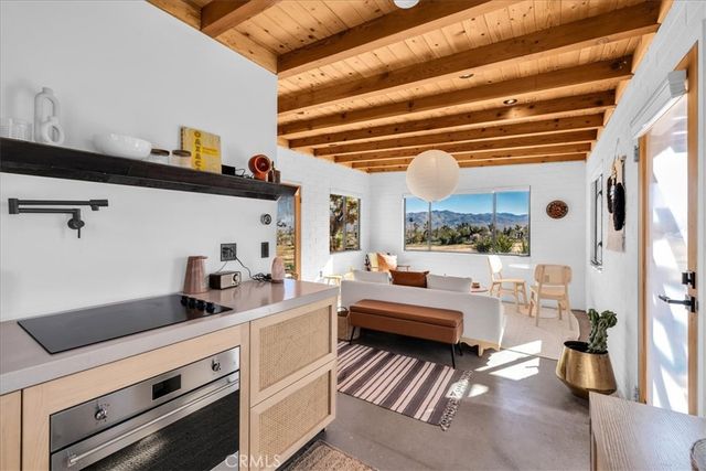 5437 Paradise View Road, Yucca Valley, CA 92284