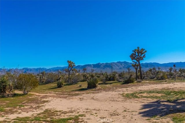 5437 Paradise View Road, Yucca Valley, CA 92284
