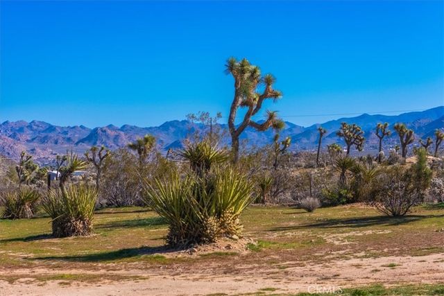 5437 Paradise View Road, Yucca Valley, CA 92284